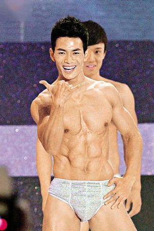 俊男/健女  Sexy People 俊男美女  (严禁贴色情)