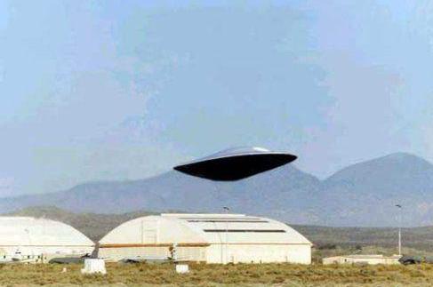 U F O...新幾內亞島  UFO探討