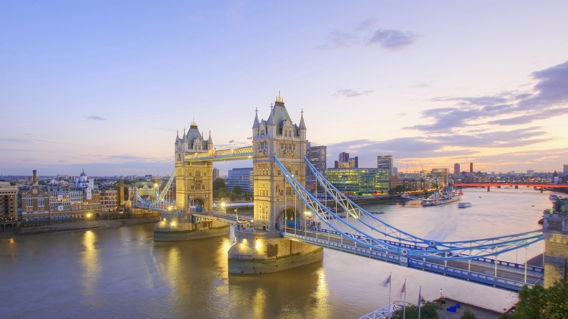 倫敦（英語：London ) ...  World Travel 世界旅遊