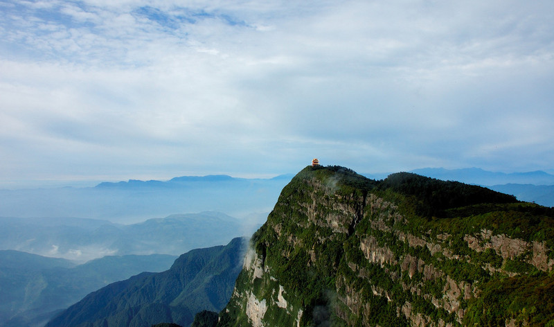 峨眉山  World Travel 世界旅遊
