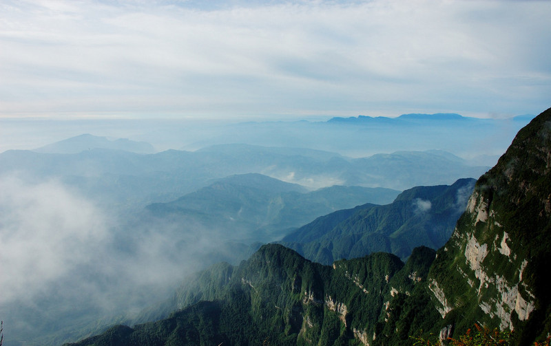 峨眉山  World Travel 世界旅遊