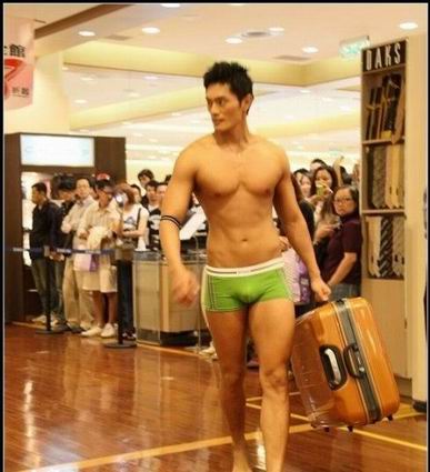   Sexy People 俊男美女  (严禁贴色情)