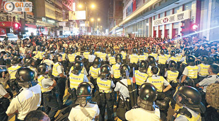 港無寧日  中港新闻