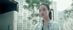   lovely - charming 可愛迷人