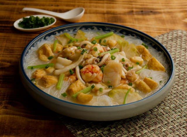 粉絲炸菜海鮮煲  中菜 + 西式美食