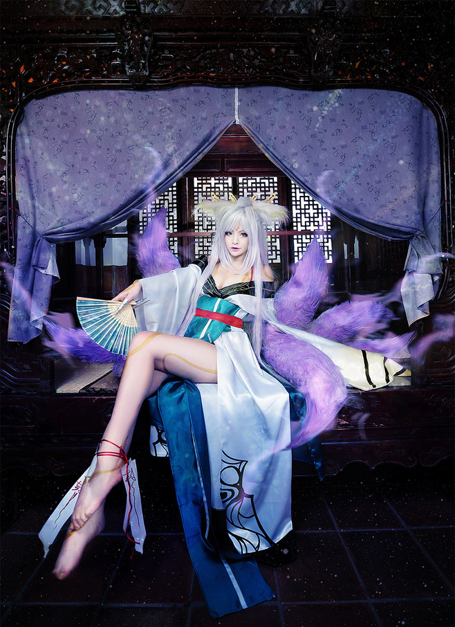 現代美女侠  lovely - charming 可愛迷人