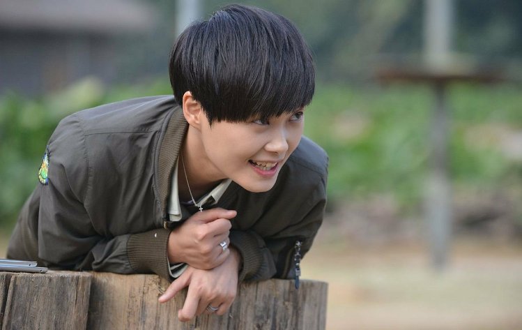 李宇春：我就是孤僻精  movie stars 明星歌星