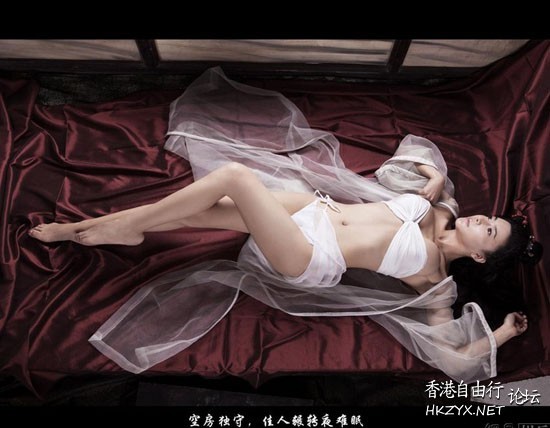 新潘金莲巨乳裸身  娛楽新闻