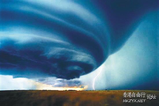 龙卷风暴景象震撼令  Photography 攝影特區