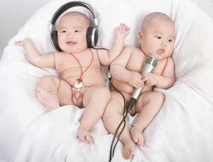 双胞胎宝宝  Funny Baby