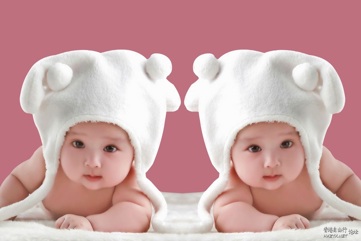 双胞胎宝宝  Funny Baby