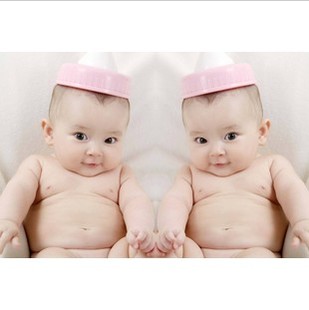 双胞胎宝宝  Funny Baby
