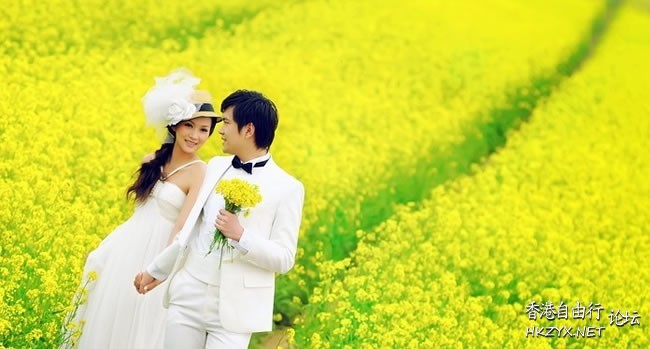 《爱的旋律》婚纱摄影（  婚礼服務