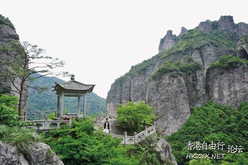 中國月明山  World Travel 世界旅遊