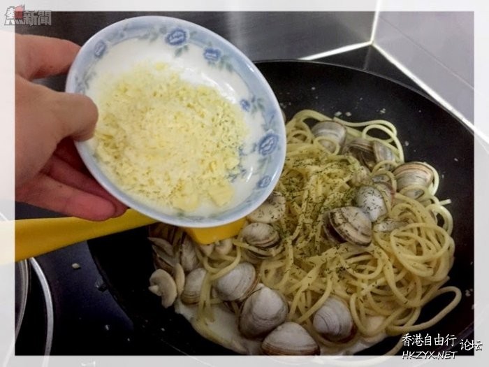 香草芝士白汁蜆肉意粉  中菜 + 西式美食