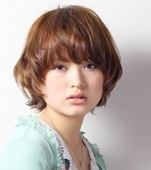 四季流行女短裝髮型   Hair Weaving 男女織髮 + 流行髮型