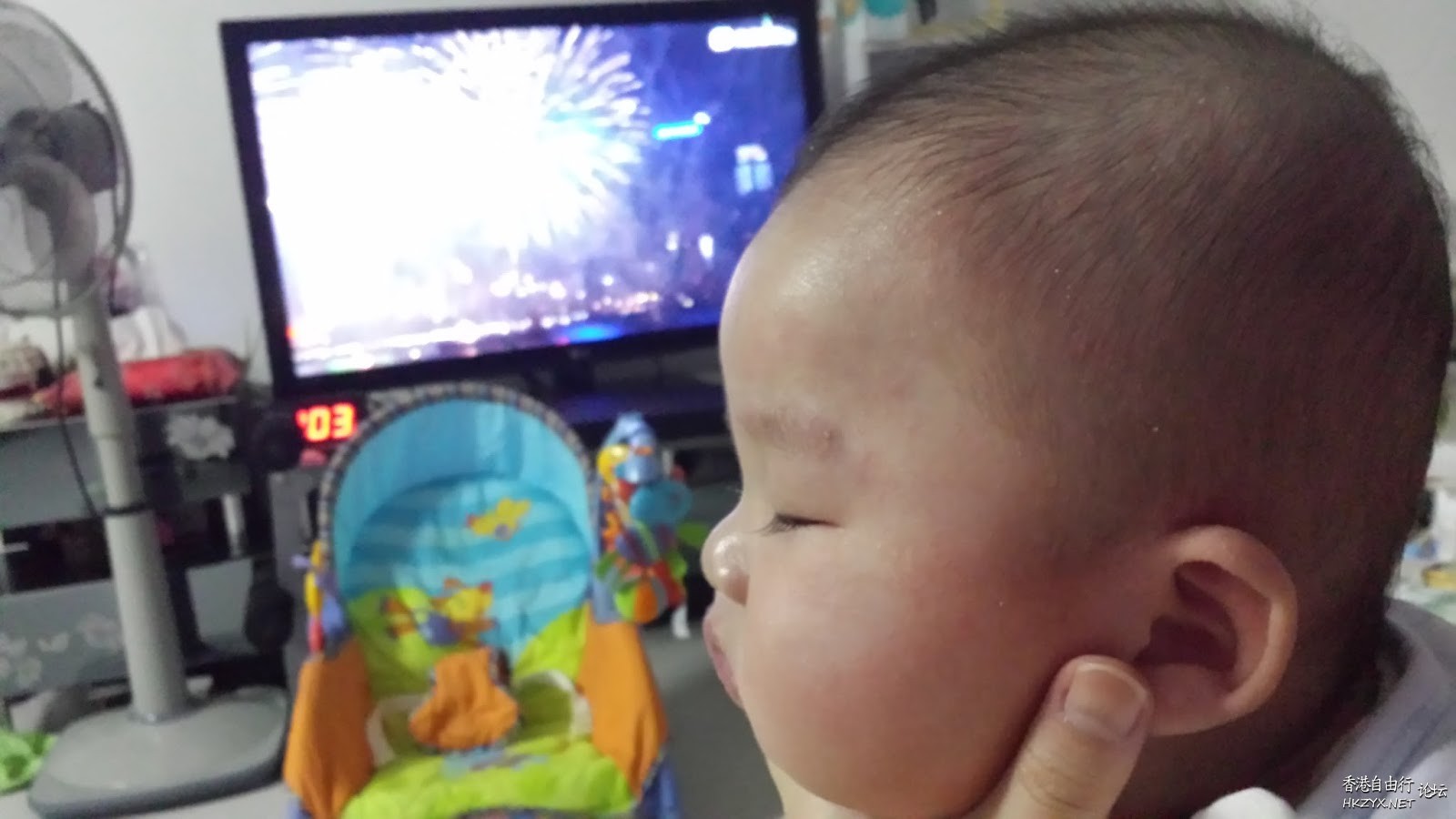 哄小孩有妙法！  Funny Baby