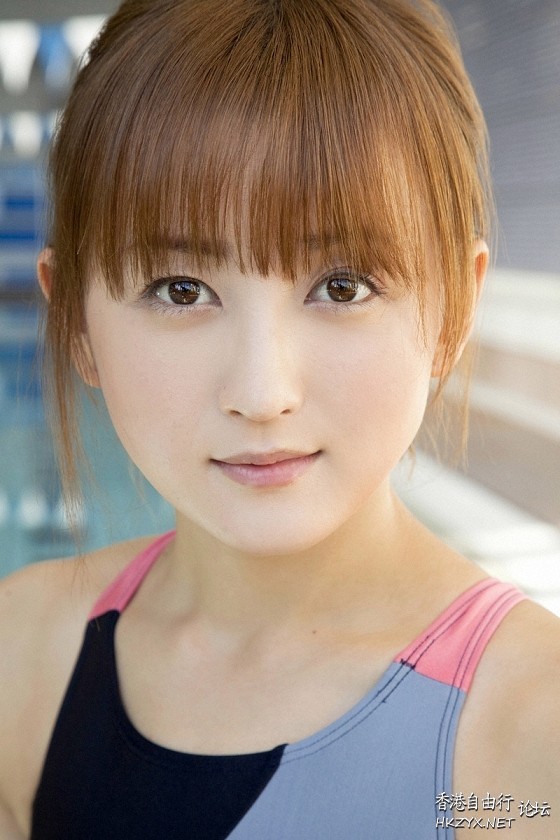   lovely - charming 可愛迷人