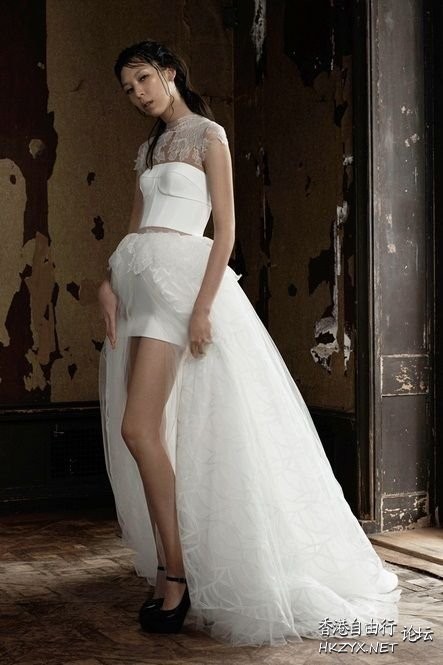 盡情曬美腿吧！...短婚紗  婚礼服務
