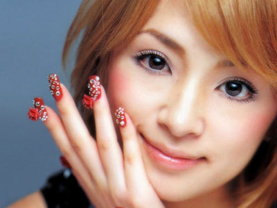   lovely - charming 可愛迷人