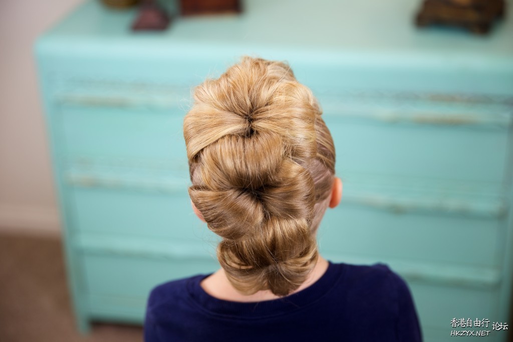  Updos training 晚裝教室
