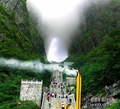 玻璃栈道-天门山  ChinaTravel 中國觀光景點