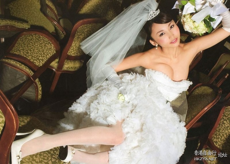性性感婚纱照  婚礼服務
