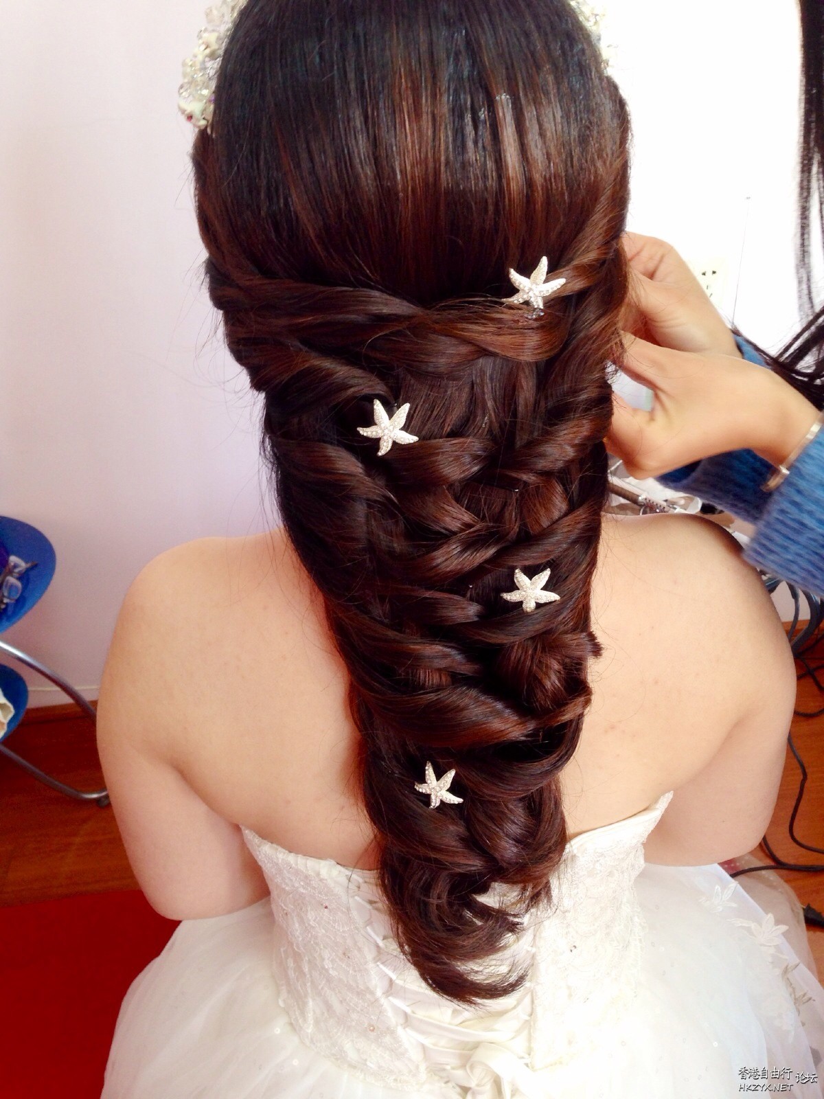   Updos training 晚裝教室