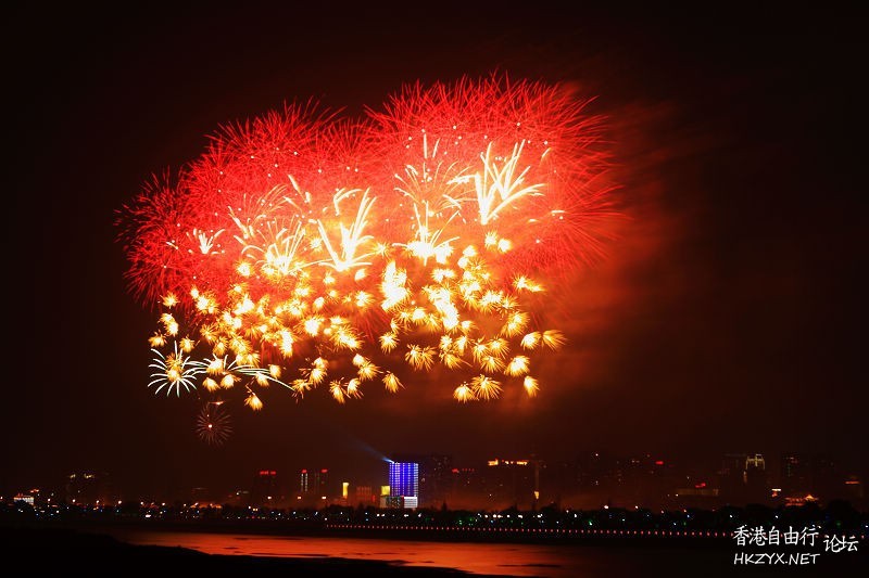 烟花绽放 ....  [高清版]  Fireworks 烟花