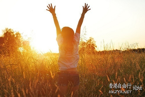 富住深山有遠親  山水花林啓唔人生