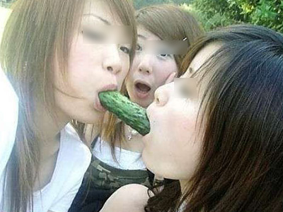    一天三笑 + 解悶處