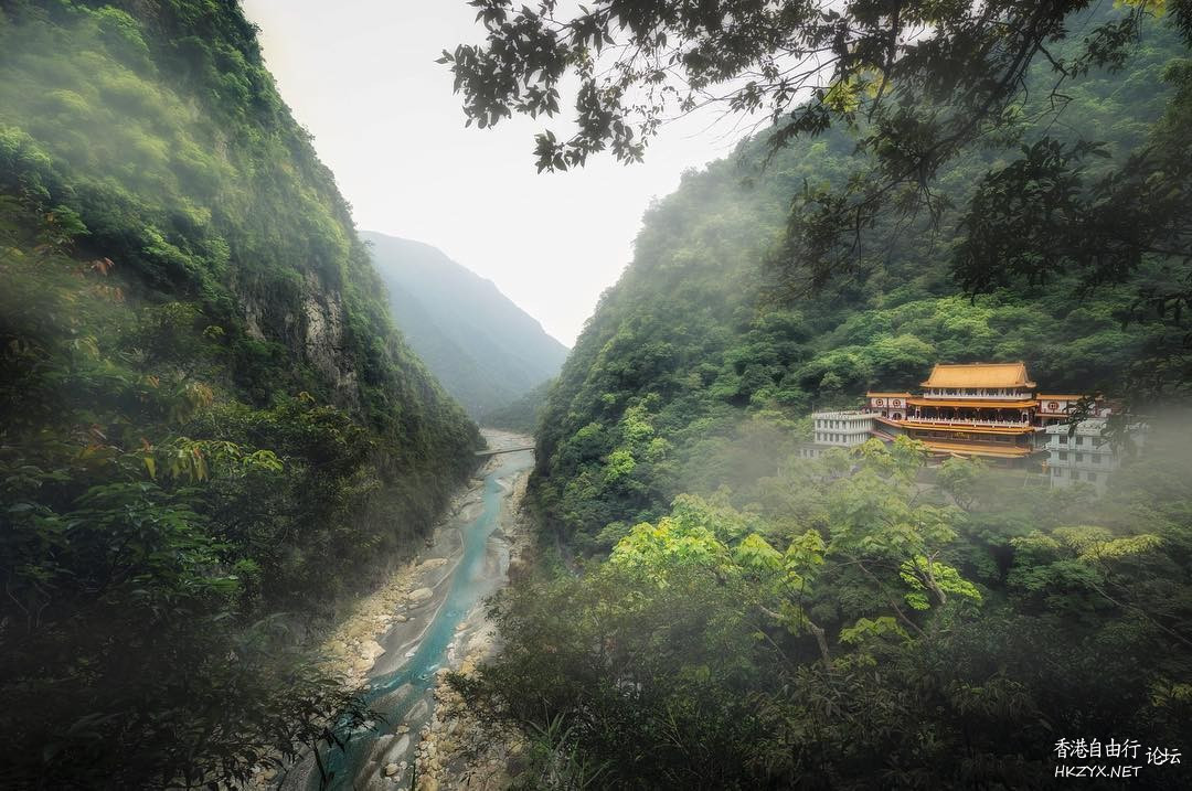夢幻得像風景畫  貼上 精華分享