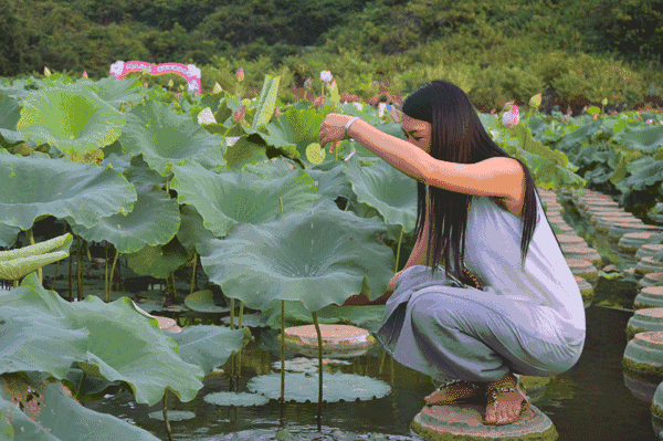 迷醉於湖水的芬香  World Travel 世界旅遊