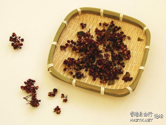 泡腳水放什麼可逼出溼氣？  外科防治室