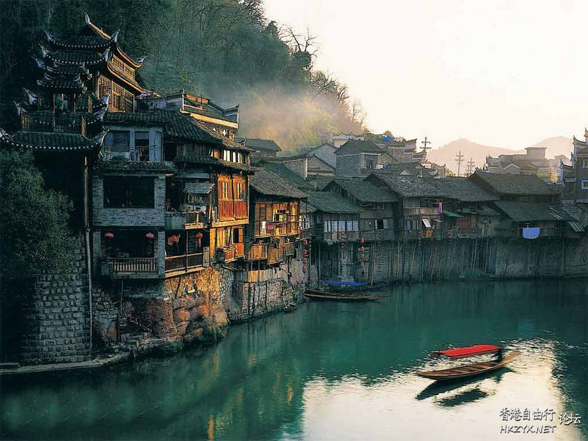 張家界,重巒疊嶂  ChinaTravel 中國觀光景點