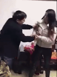 愛愛以洗衣服做暗號   一天三笑 + 解悶處