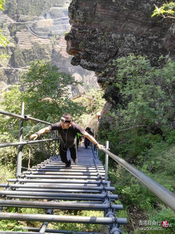 湖北最危险的天梯  ChinaTravel 中國觀光景點