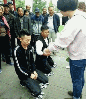 攪笑街拍包你笑   一天三笑 + 解悶處