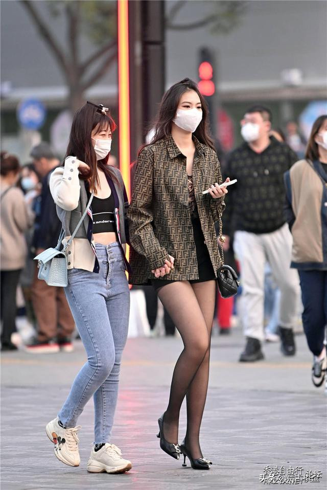 冷秋絲襪搭配高跟鞋  Fashion 與妳分享